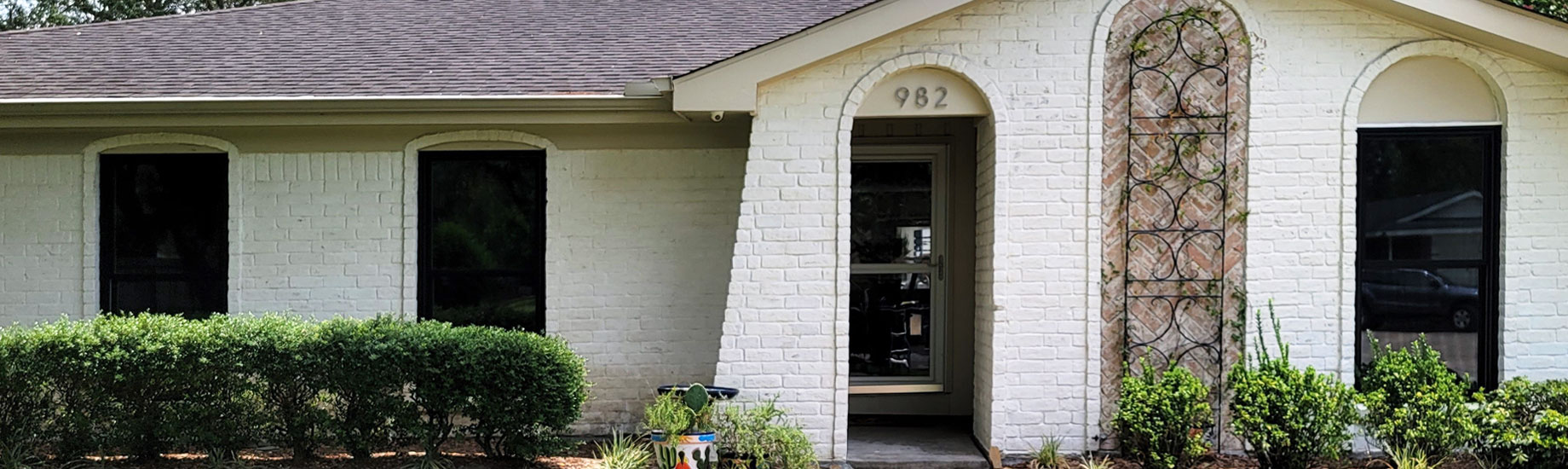 What Are Single-Hung Windows?
